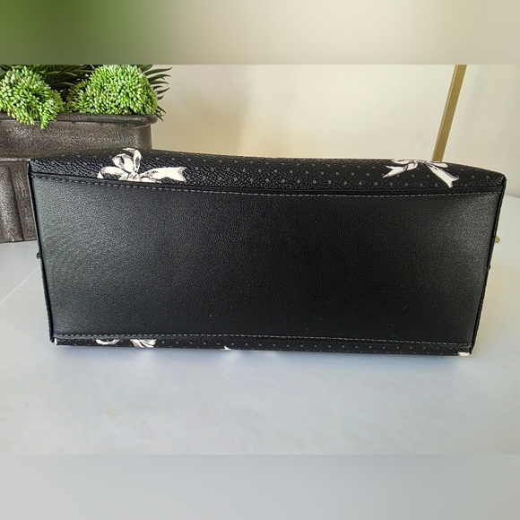 Coach Mollie Satchel Crossbody Bow Print + Authentic Coach Leather Bow Charm - Picture 10 of 16